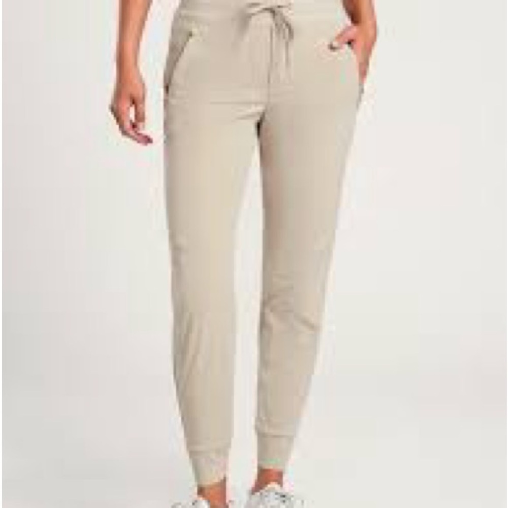 Athleta Trekkie North Jogger Pants Ecru Beige Size 4 Lightweight Travel Hiking - Picture 3 of 9